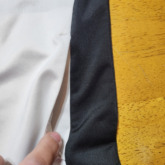 ADIDAS ATHLETIC/ SPORT JACKET/ COAT  BLK/WHT Youth SZ 6 - Picture 5 of 6